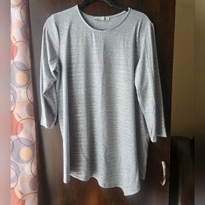 Women's Gray Long Sleeve Top